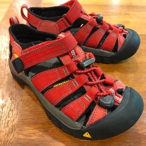 Keens Kids - Unisex Kid Newport H2 Sandal in Red